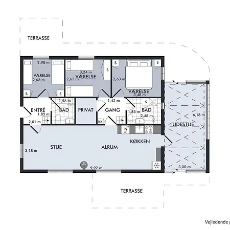 Well-furnished With Beautiful Views Of The And Countryside Close To Child-friendly Lyngsbaek And Only 10 Minutes From